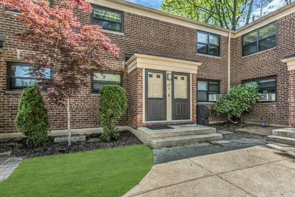 Bayside, NY 11364,219-36 75th Ave #243A2