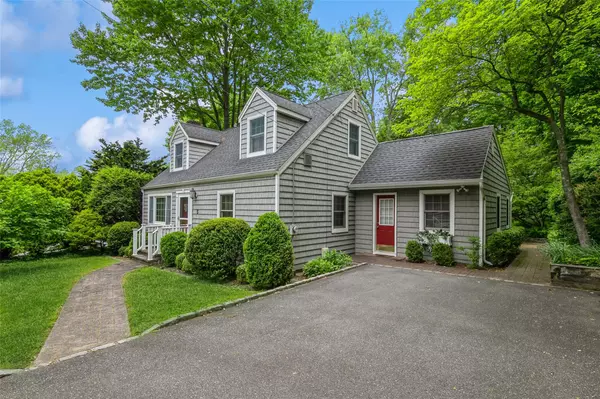 Huntington, NY 11743,5 Polly PL