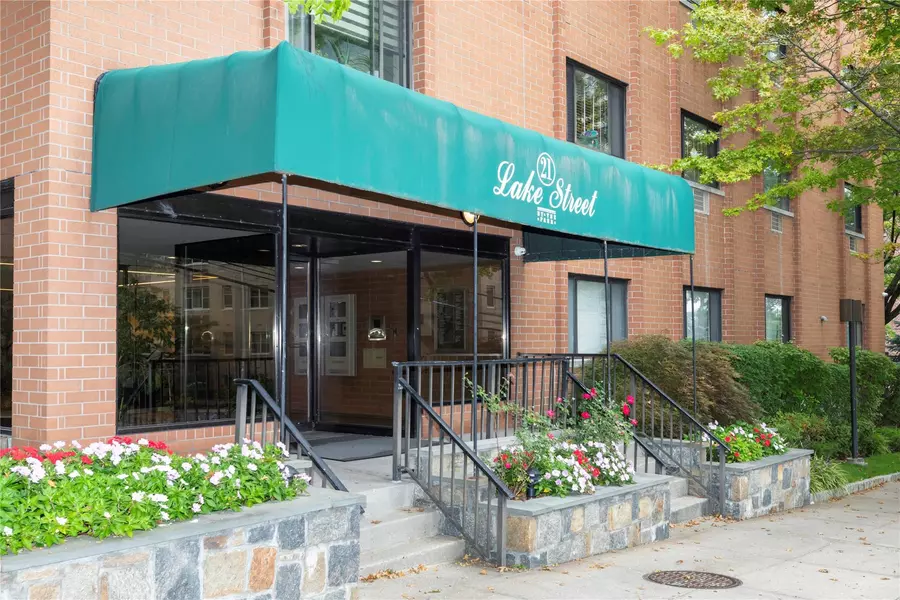 21 Lake ST #6A, White Plains, NY 10603