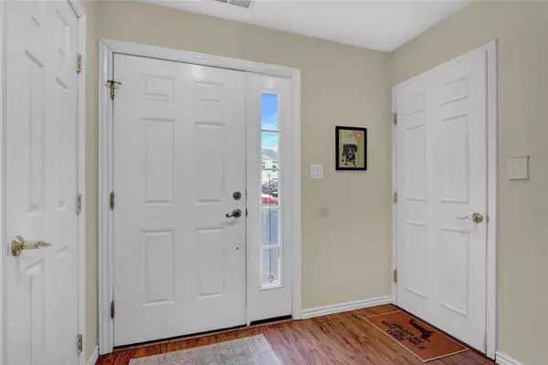 Port Jefferson Station, NY 11776,906 Sara CIR