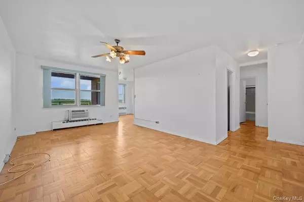 Bronx, NY 10471,5500 Fieldston RD #8CC
