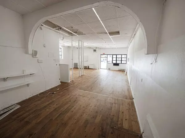 Bronx, NY 10453,2271 Morris AVE