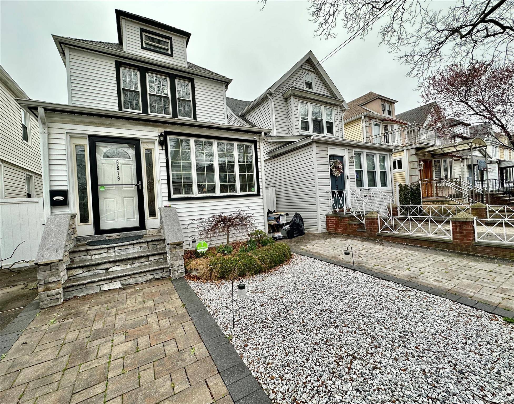 Forest Hills, NY 11375,68-19 Kessel