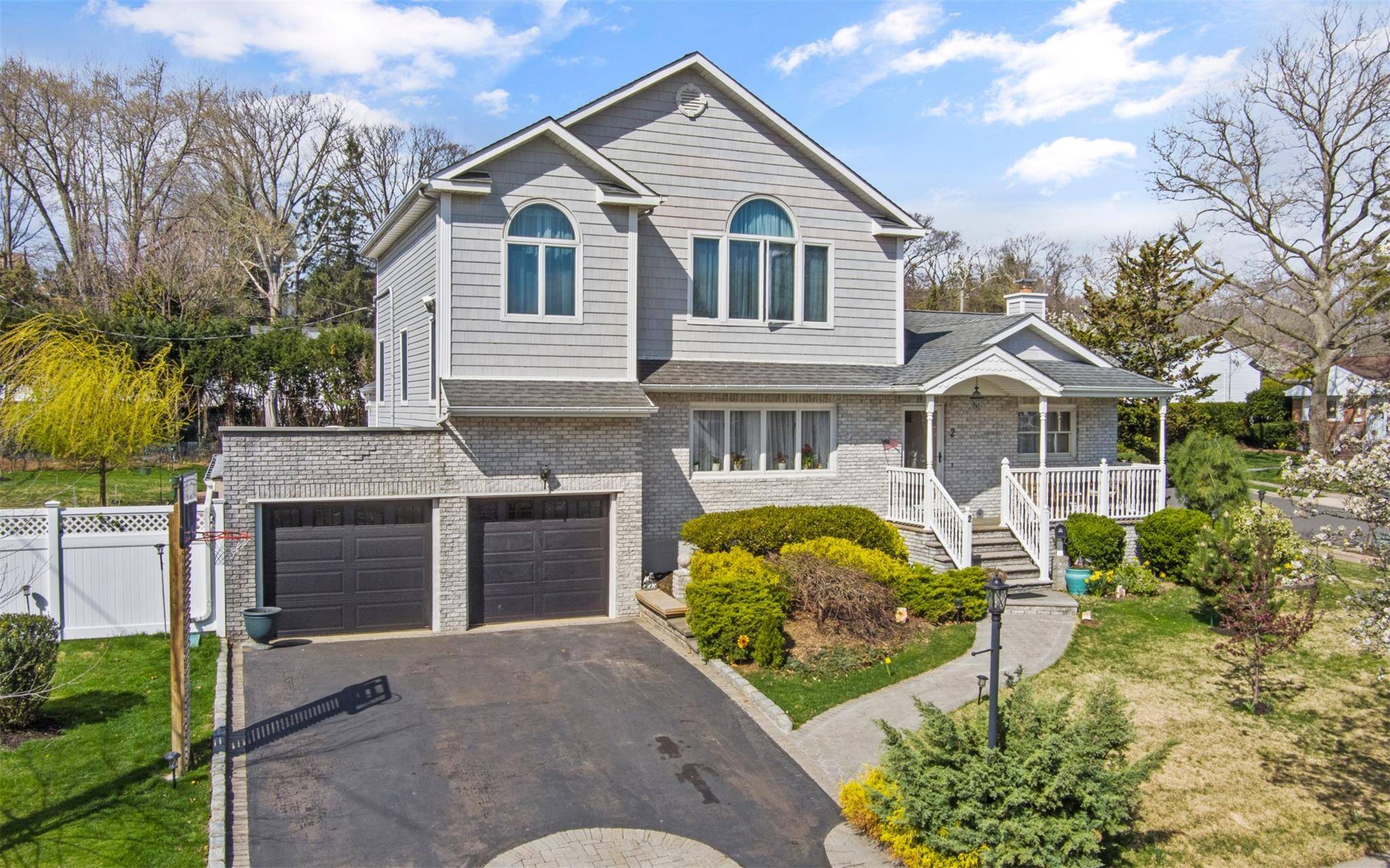 Farmingdale, NY 11735,2 Hamilton ST