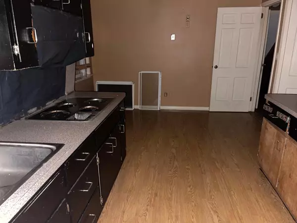 Locust Valley, NY 11560,7 Beaver DR