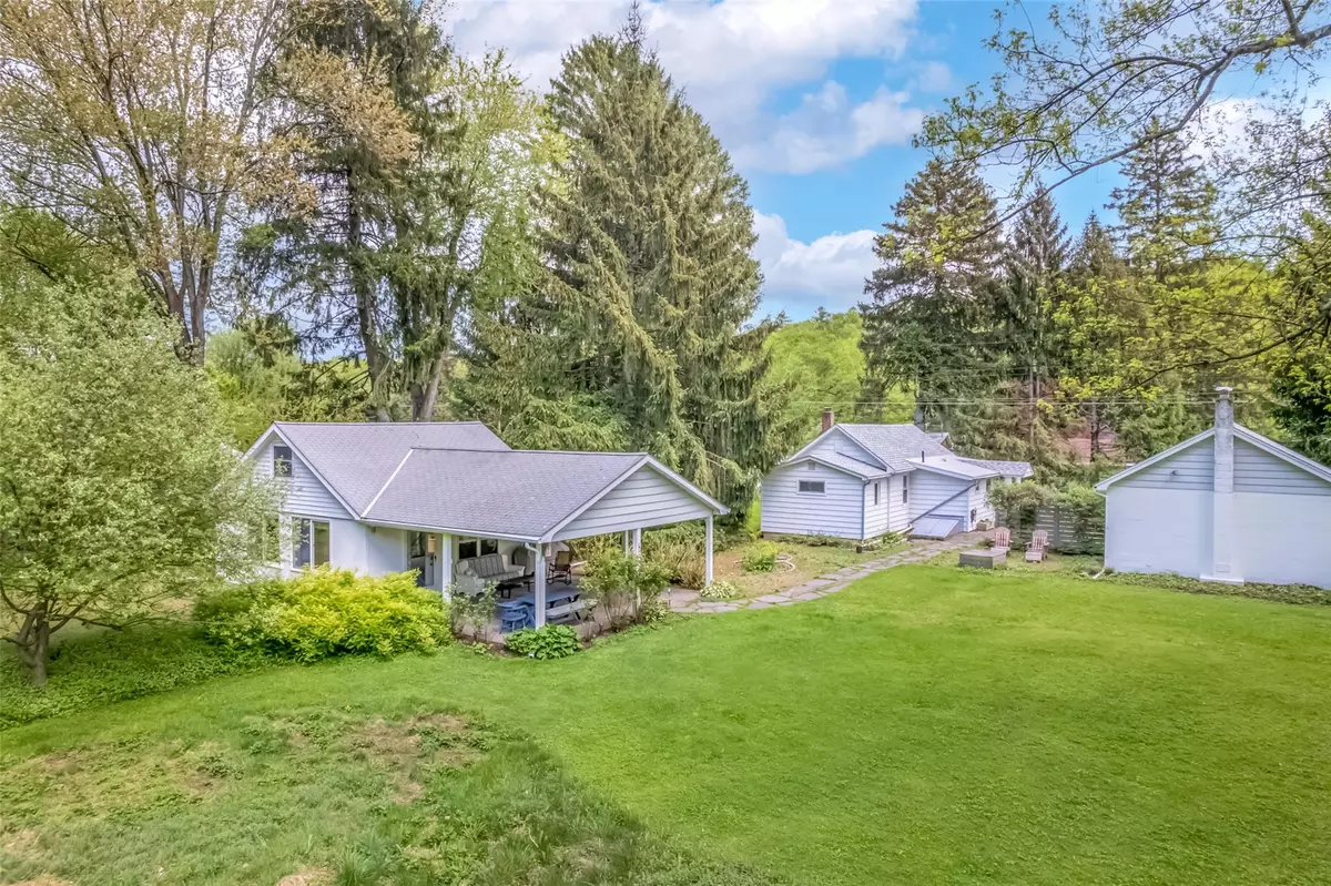Saugerties, NY 12477,158 Esopus Creek Rd