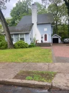 Rockville Centre, NY 11570,60 Edgewood RD