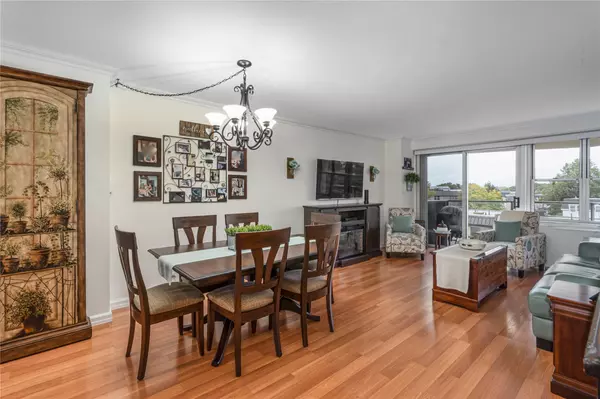 Bayside, NY 11360,17-85 215th ST #4B