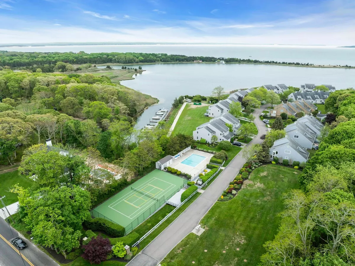 Southold, NY 11971,500 Meadow CT #28