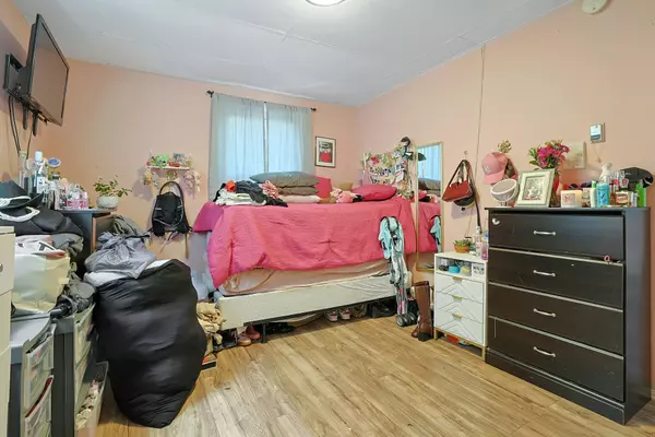 White Plains, NY 10603,93 Ferris AVE
