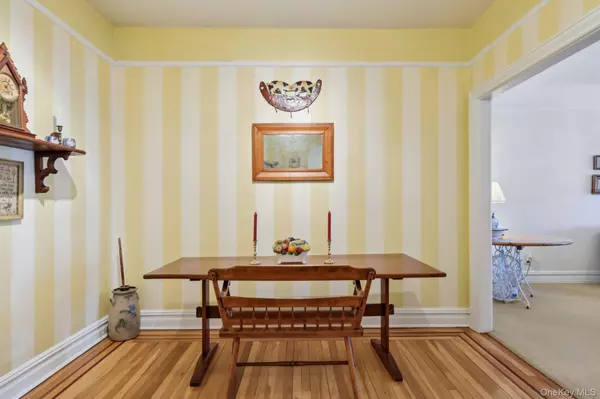 Garden City, NY 11530,12 Hamilton #B5