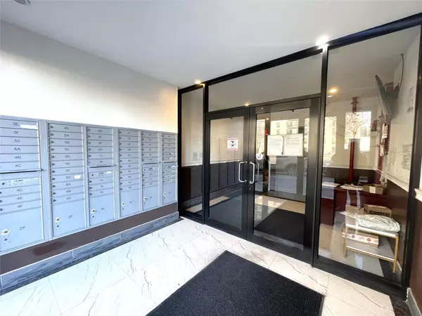 Woodside, NY 11377,70-26 Queens BLVD #10B