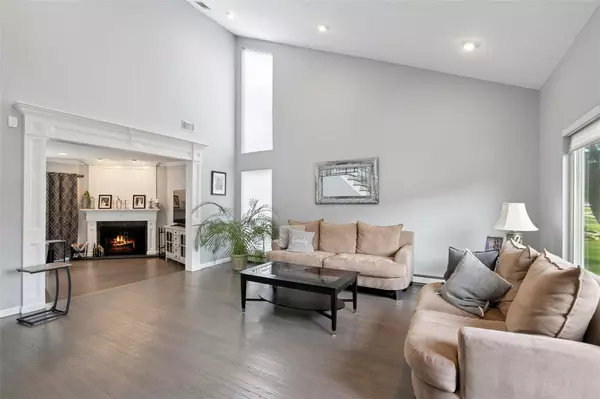 Commack, NY 11725,65 Timber Ridge DR