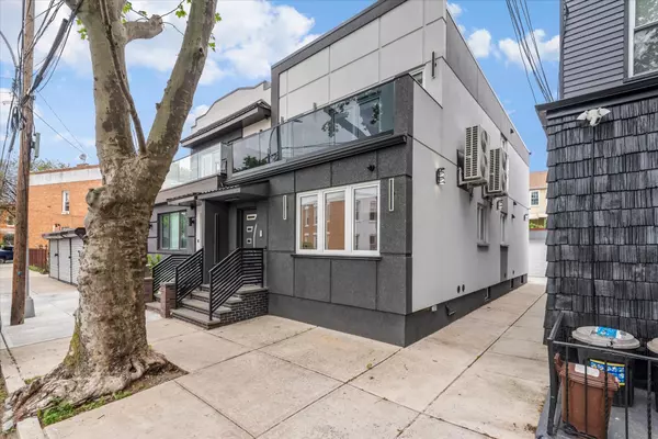 61-13 62nd ST, Middle Village, NY 11379