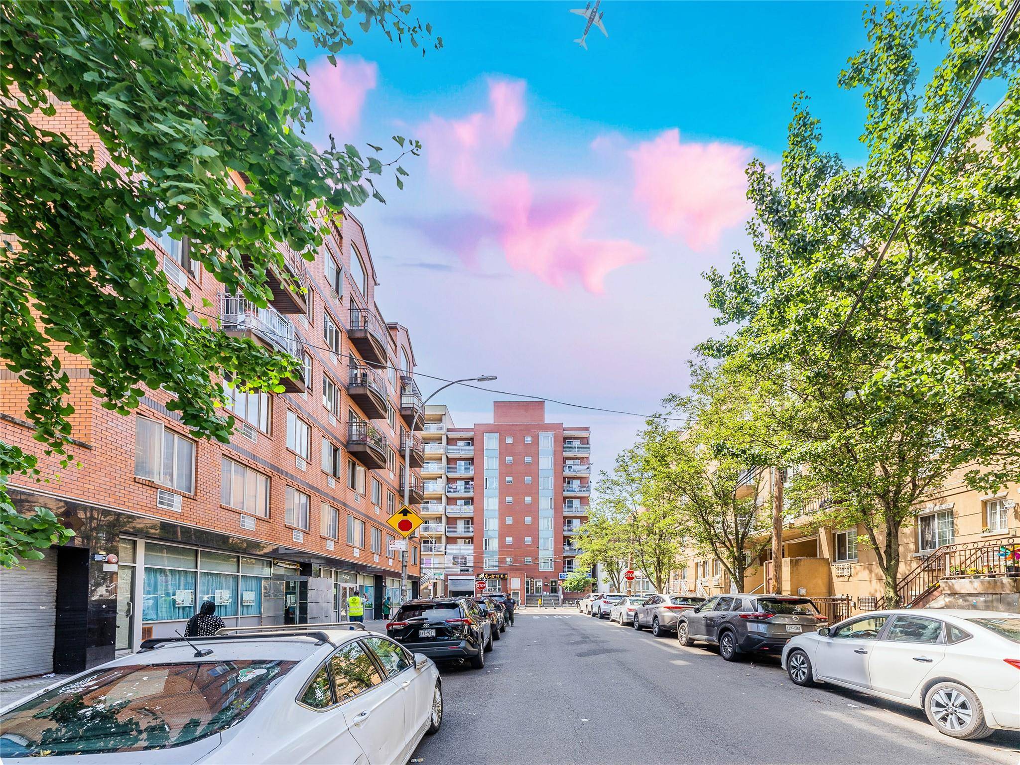 Flushing, NY 11355,4317 Union ST #2E