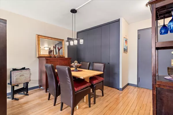 Woodside, NY 11377,52-30 39 DR #9B