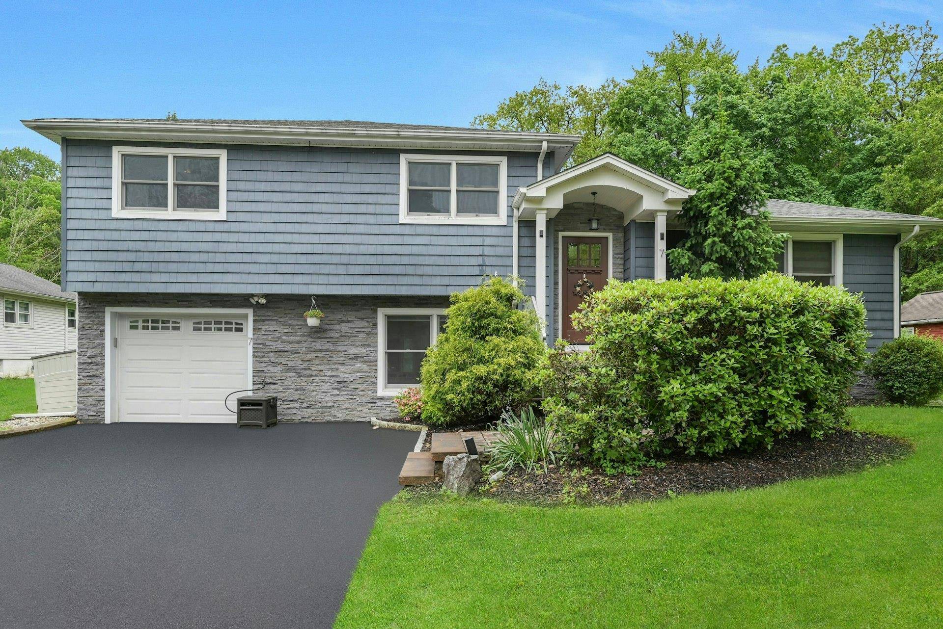7 Van Orden AVE, Suffern, NY 10901