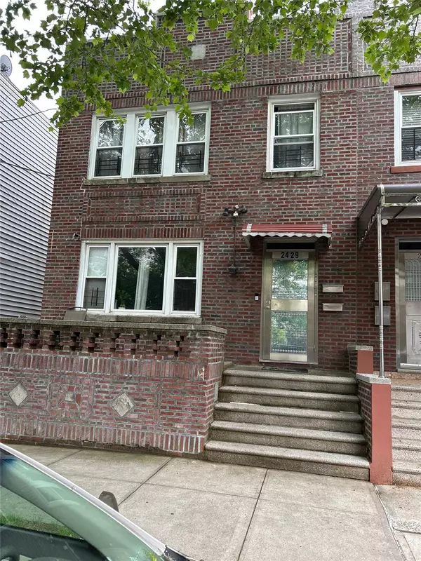2429 Buck ST, Bronx, NY 10461