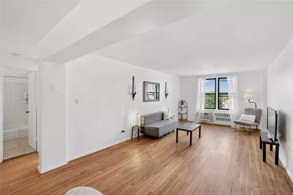 Brooklyn, NY 11209,149 Marine AVE #5M