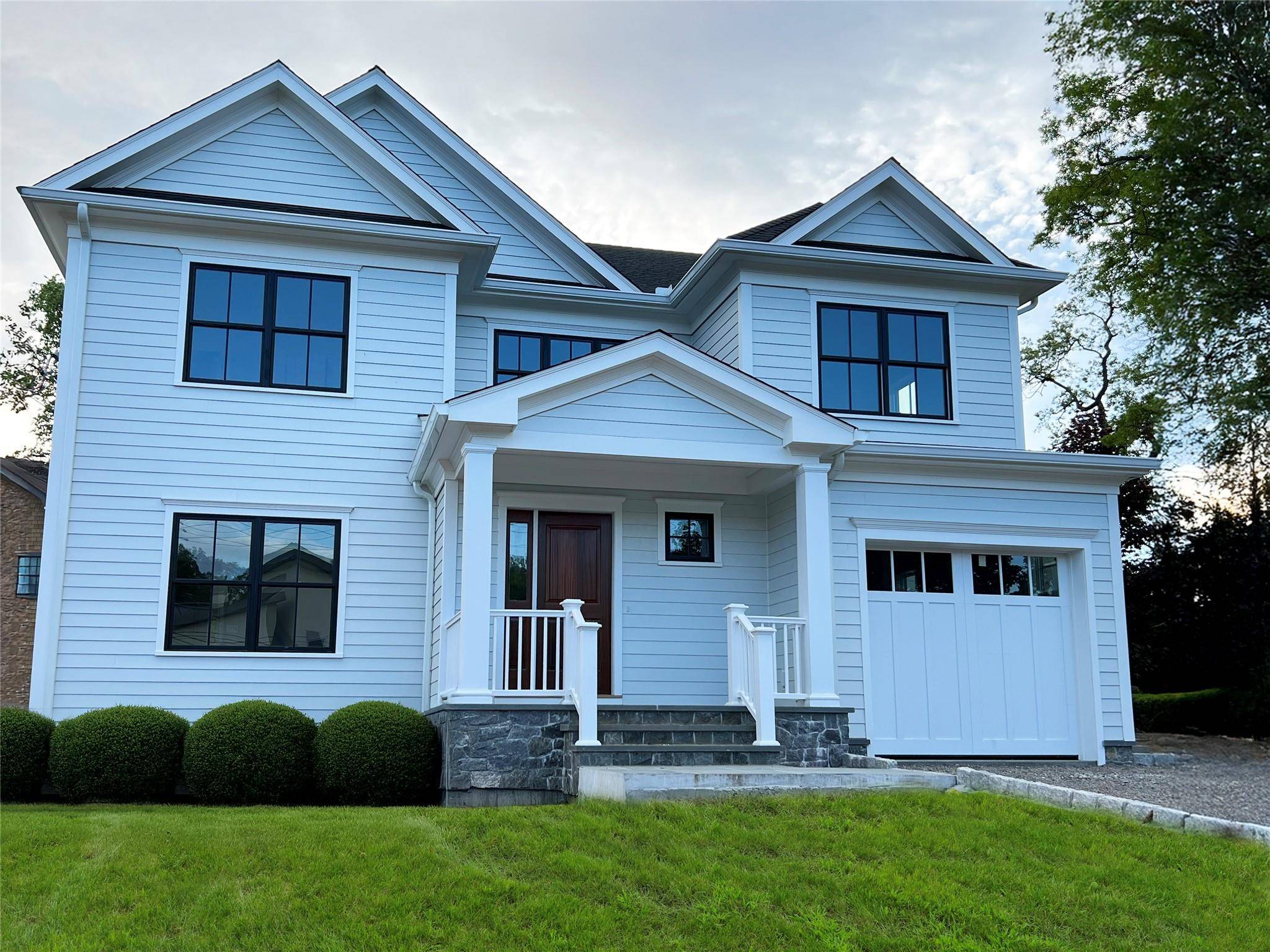 Rye, NY 10580,24 Sand ST