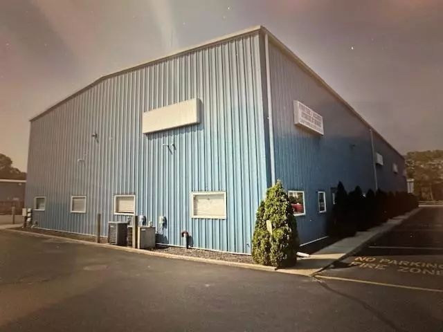 Quogue, NY 11959,66 Old Country RD ##7
