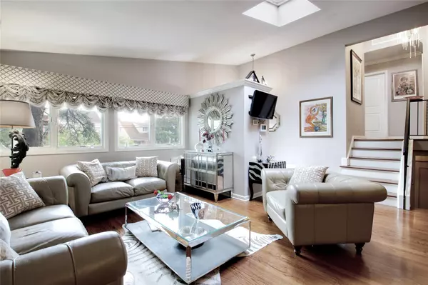 Bayside, NY 11360,26-26 210th PL