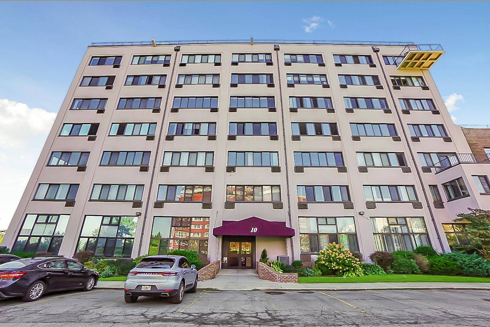 10 Bay Street Landing ##5A, Staten Island, NY 10301