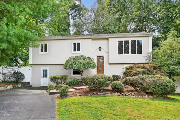 Valley Cottage, NY 10989,731 Manette LN