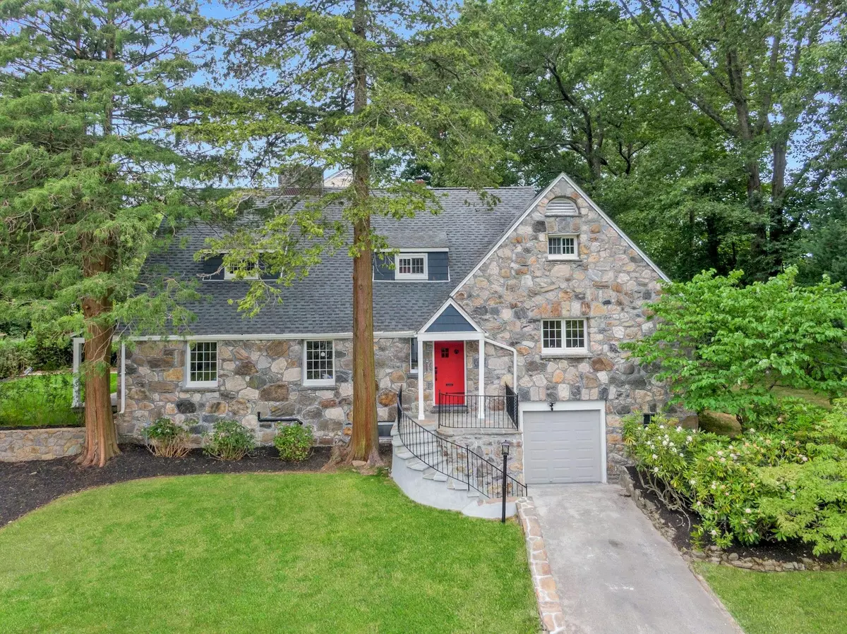 New Rochelle, NY 10801,92 Glenwood AVE