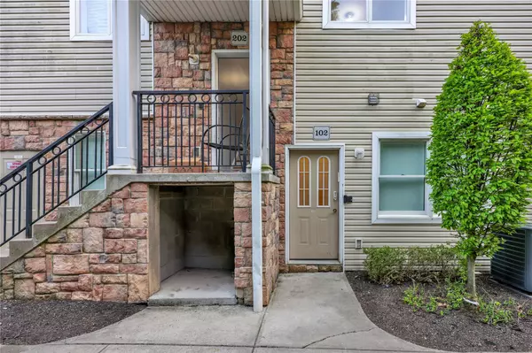 Spring Valley, NY 10977,45 Bluefield Drive #102
