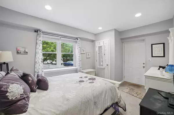 Ossining, NY 10562,135 - 6 Highland AVE #D1