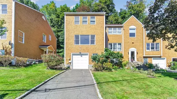 Glen Cove, NY 11542,24 Herb Hill RD