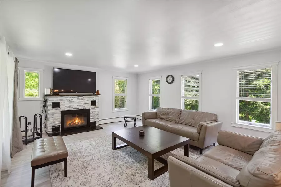 21 Wagon LN, Brewster, NY 10509