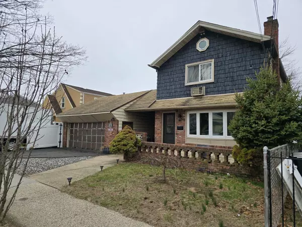 135-42 124 STREET, South Ozone Park, NY 11420