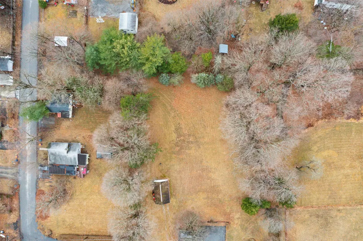 Red Hook, NY 12571,Eldridge LN