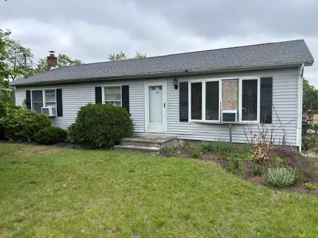 44 Goodridge AVE, Riverhead, NY 11901