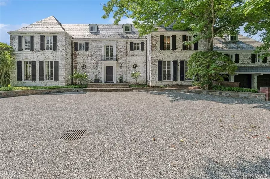 6 Loden LN, Purchase, NY 10577