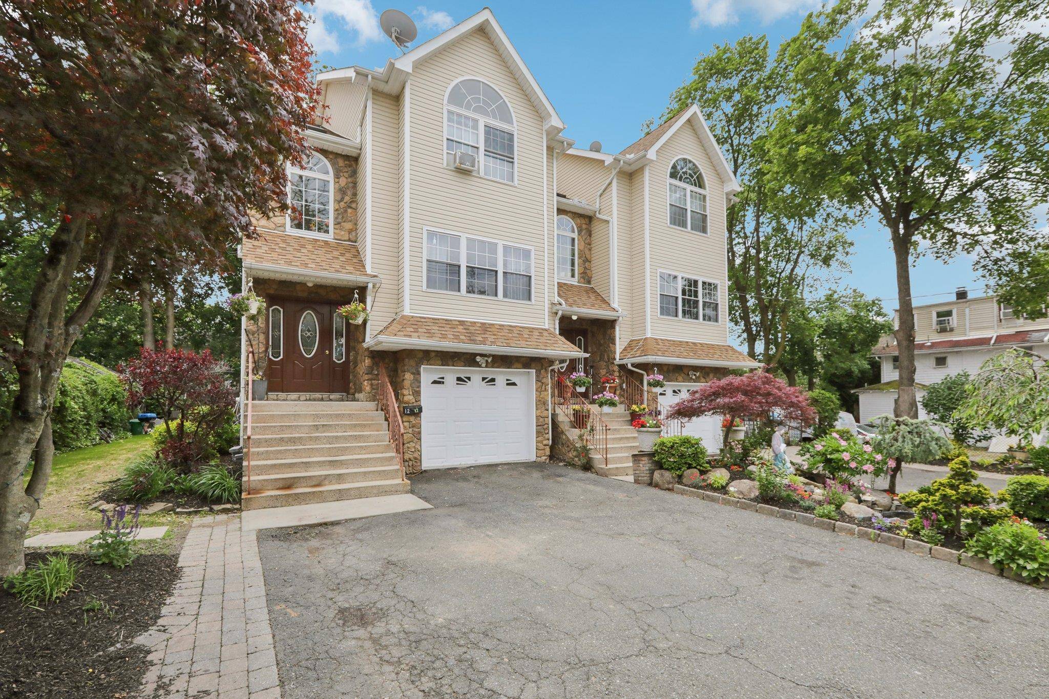 12-14 Lincoln ST, Spring Valley, NY 10977