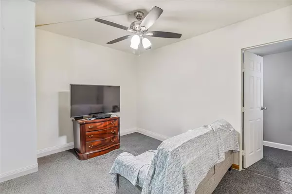 Flushing, NY 11354,144-44 38 AVE #6G
