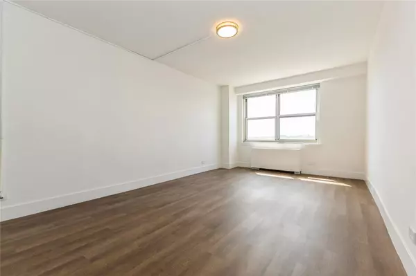 Brooklyn, NY 11218,135 Ocean Parkway #10L