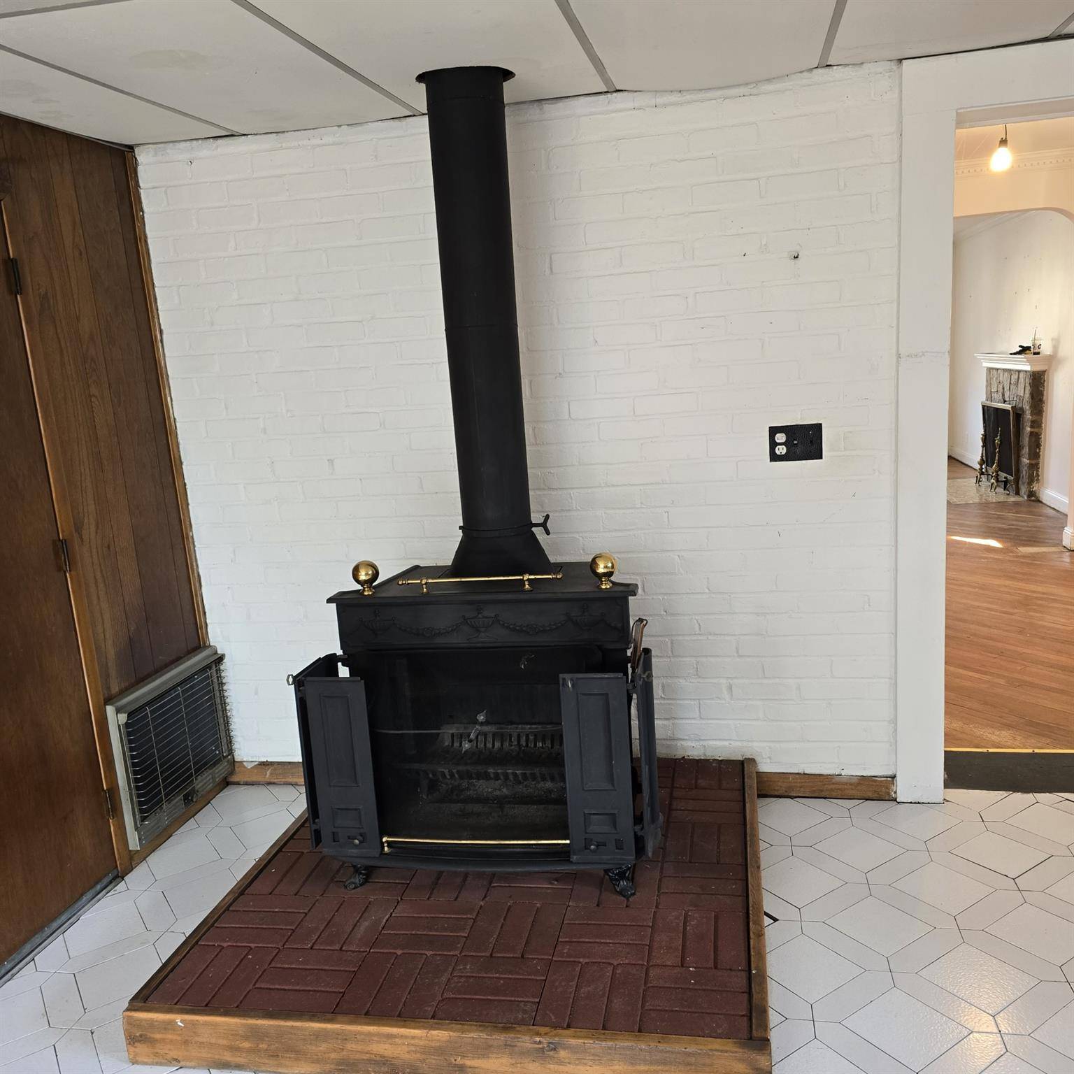 Oakland Gardens, NY 11364,78-10 222 ST