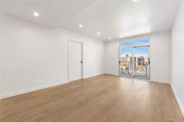 Rego Park, NY 11374,97-29 64th RD #7E