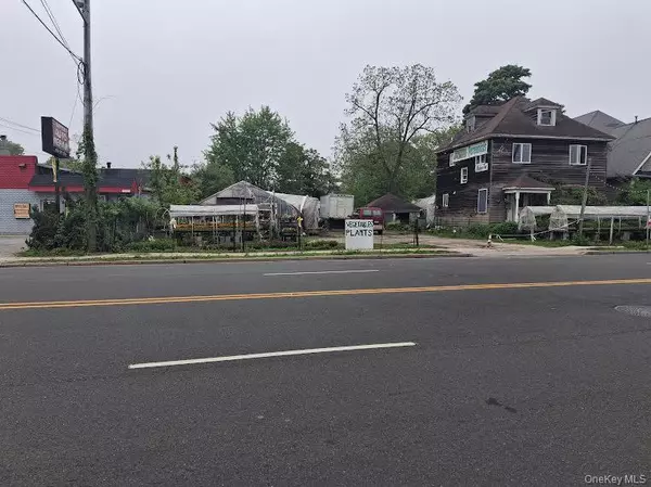 164 little east neck rd, West Babylon, NY 11704