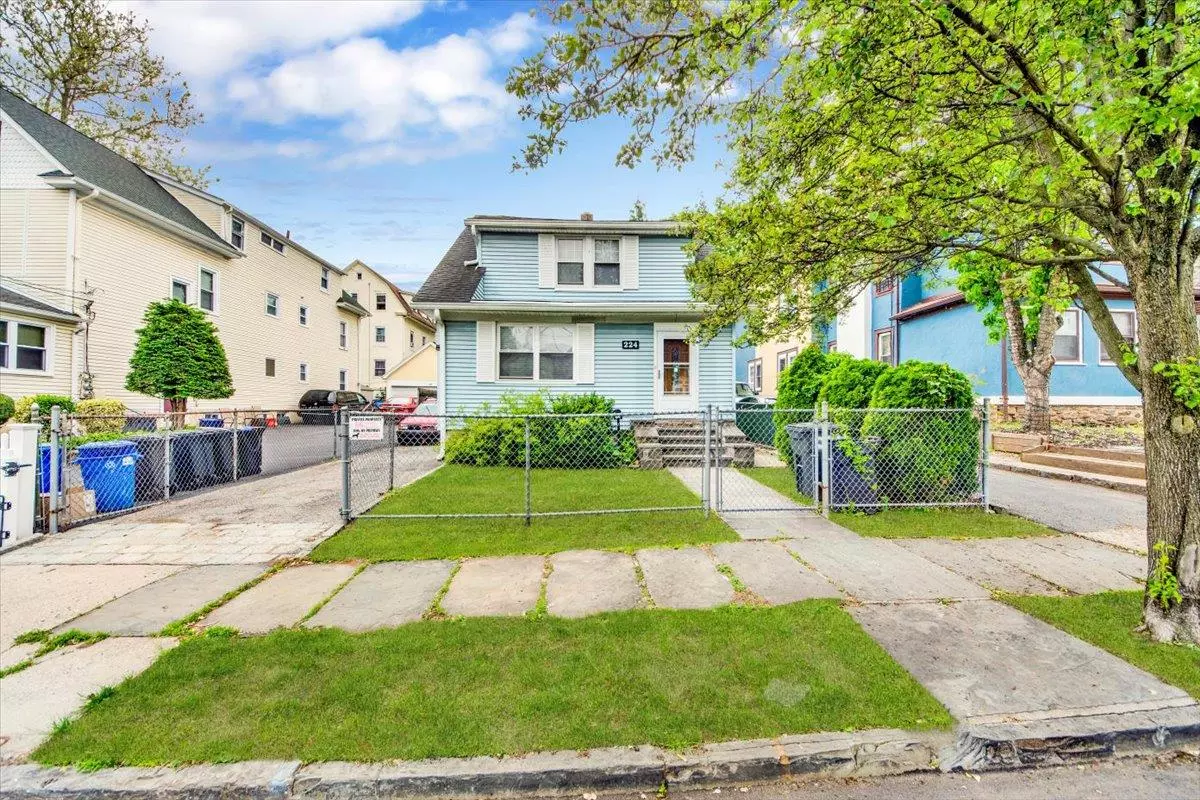 Mount Vernon, NY 10553,224 Hillside AVE