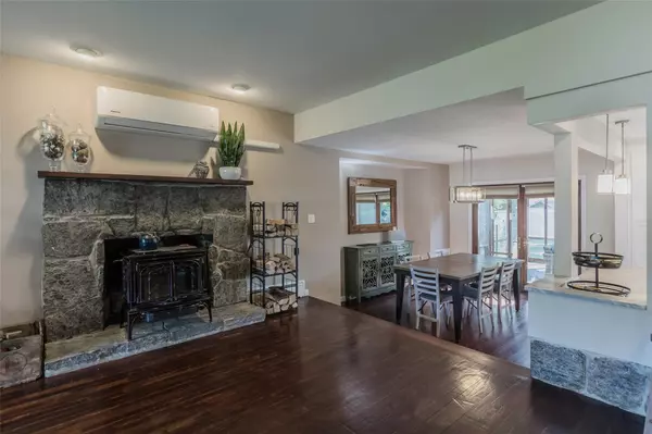 West Sayville, NY 11796,111 Carley DR