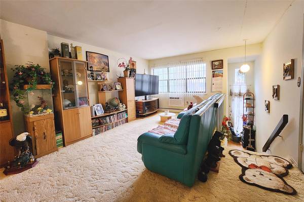 College Point, NY 11356,120-16 Cove CT #87A