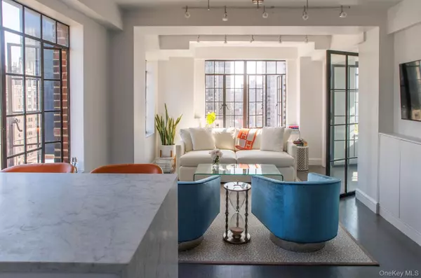 320 E 42nd ST #2218, New York (manhattan), NY 10017
