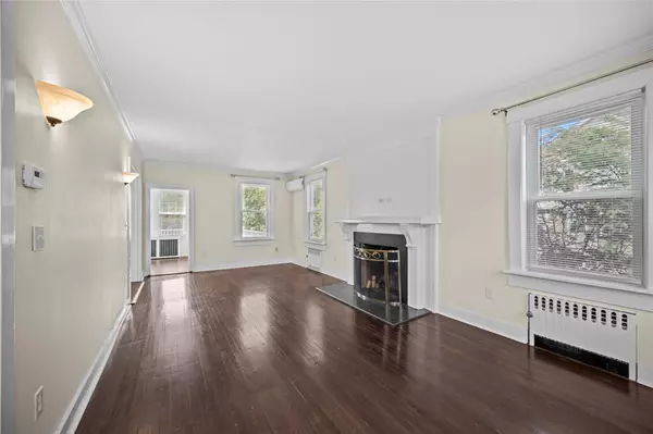 White Plains, NY 10603,26 Crane AVE