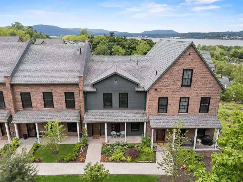 17 River Ridge CT, Beacon, NY 12508