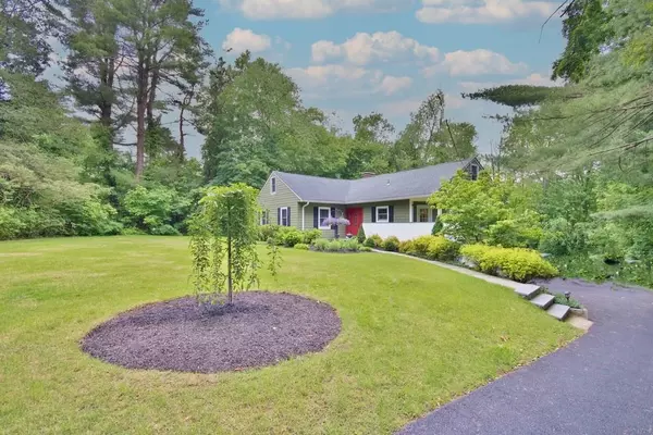 Chappaqua, NY 10514,4 Southview RD